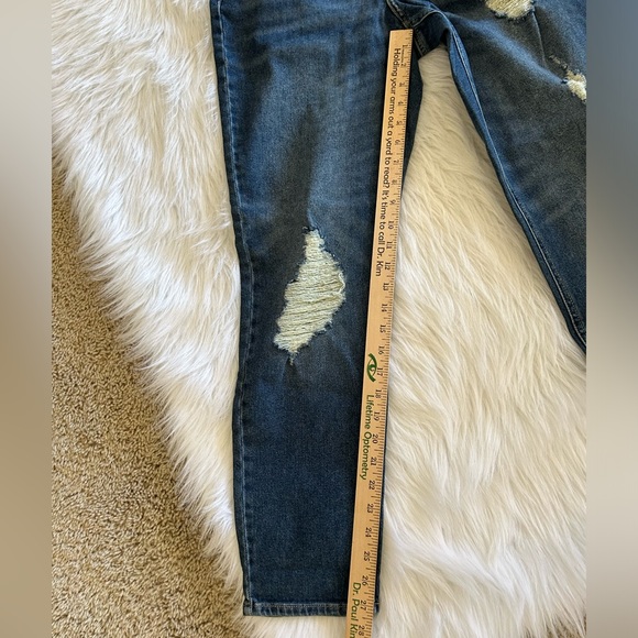 SO Good for Life - Boyfriend Style Low Rise - Distressed Jeans - Picture 9 of 9